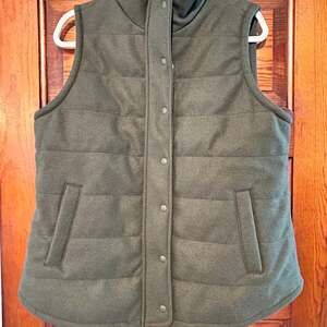 Croft & Barrow Women's Dark Green Quilted Puffer Vest Size Large